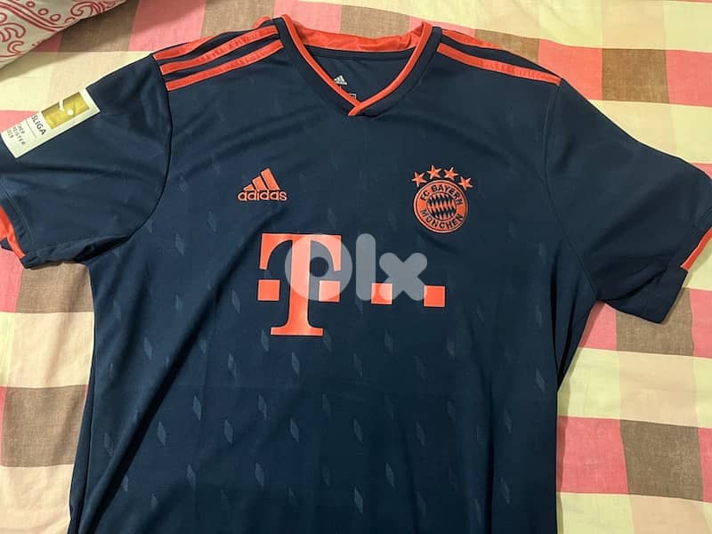 p coutinho 10 Bayern Munich adidas jersey 2018 1