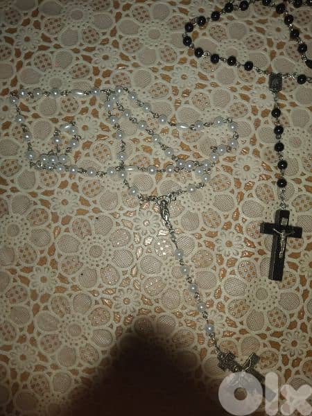 necklacce loulou rosary 2 colours 2