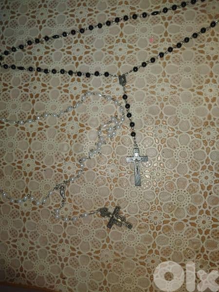 necklacce loulou rosary 2 colours 5