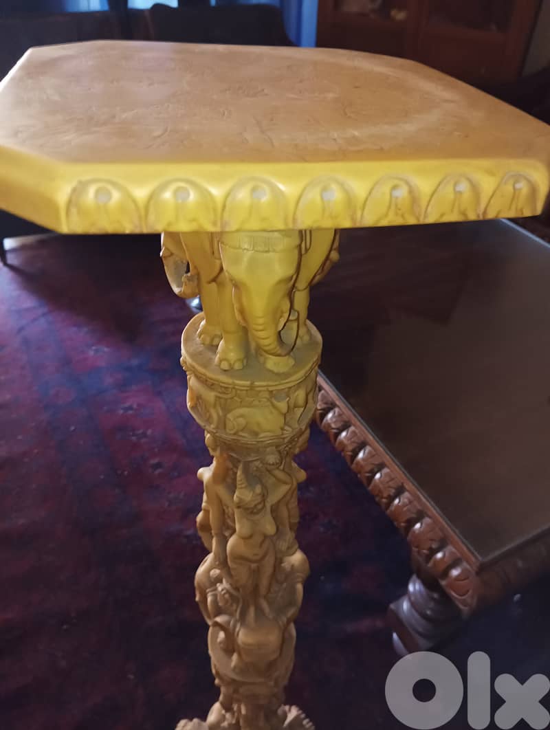 Vintage column resin with embossing - dragons, women, elephants 4