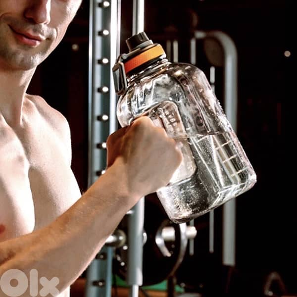 2200ml Water Bottle 3