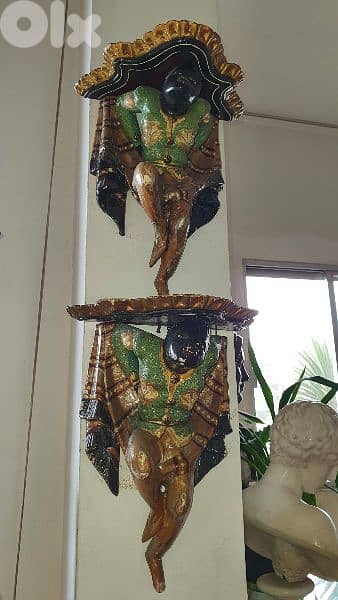 Aplique naîgre  en bois sculpté 6