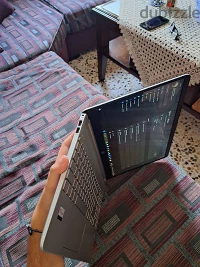 used like new no scratches everything is working with bag and mouse