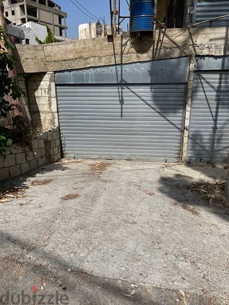 500$ per month for 200m2 - Warehouse in Mansourieh Souk 0