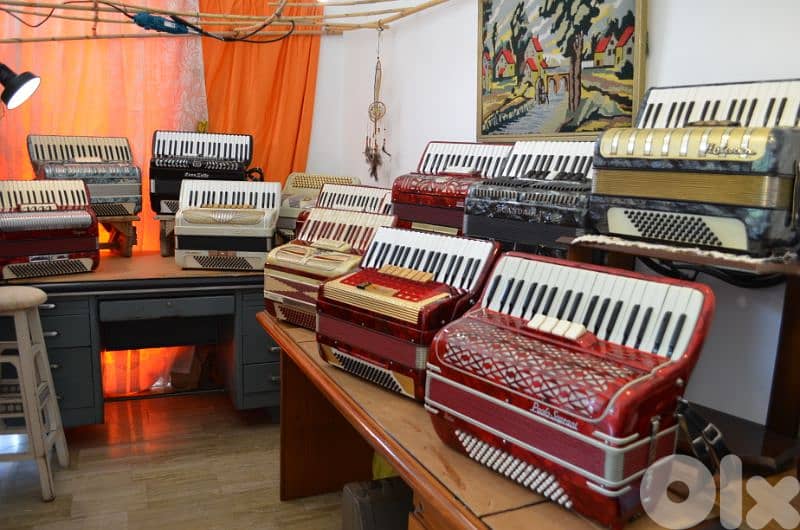 The Accordeon Shop/////Accordion Service 2