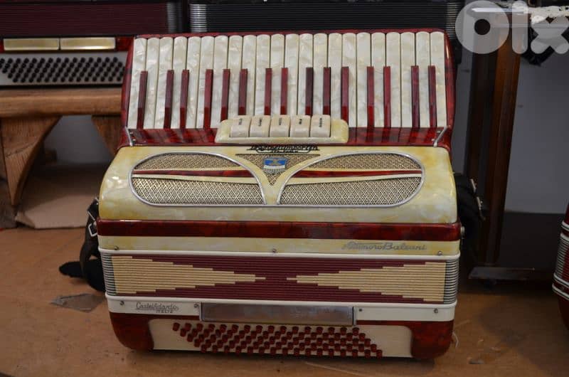The Accordeon Shop/////Accordion Service 13