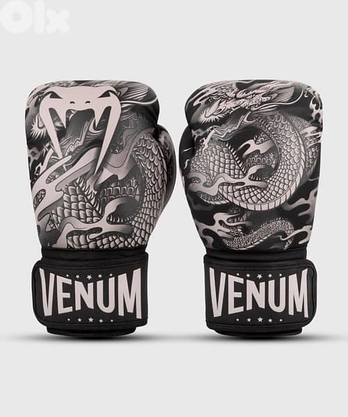 Venum boxing gloves 0