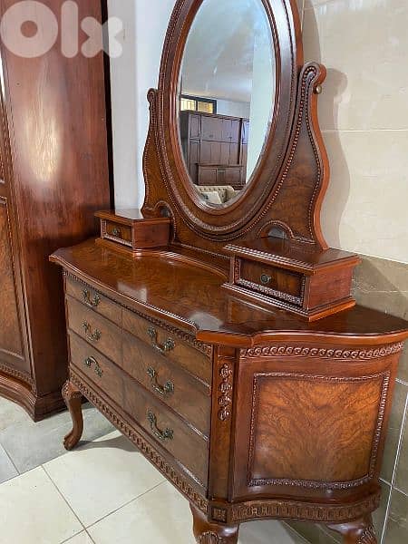 غرفة نوم بومبي صناعة ماليزية مستعملة بحالة جيدا 4