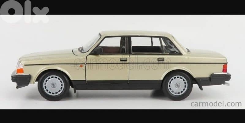 Volvo 240 GL diecast car model 1:24 1
