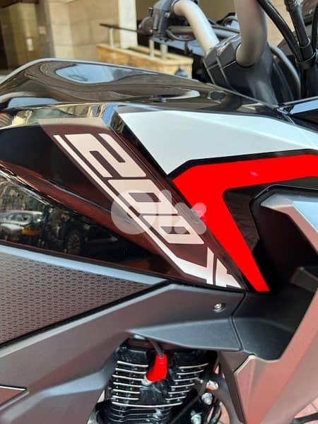 Honda CB-200X 2022 (0 KM) 7