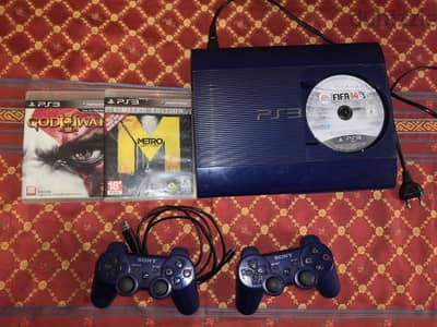 ps3 super slim blue edition 500 gb m3adale bynzal 3lya 1700 l3be