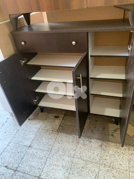 شفنيرة احذية حجم وسط عرض 105 سم 1