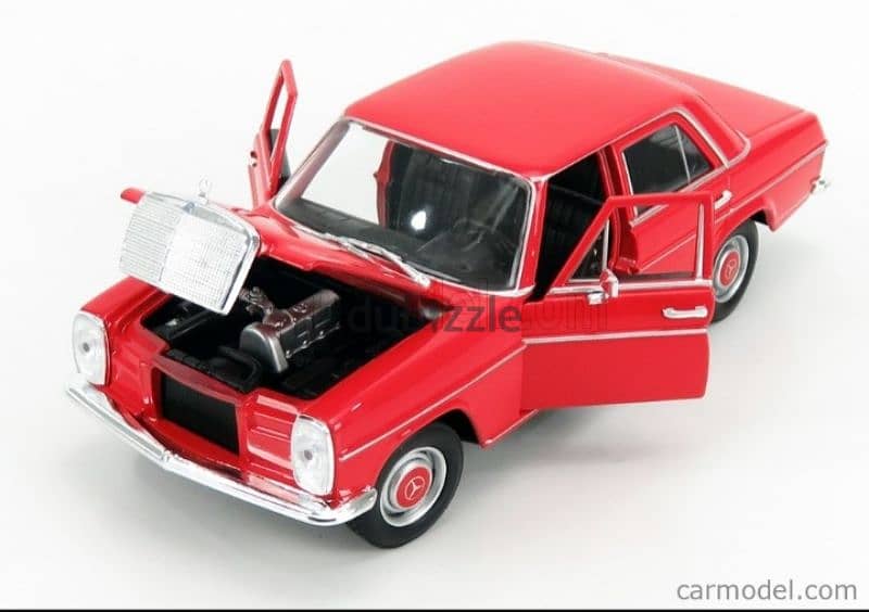 Mercedes W115 diecast car model 1:24. 3