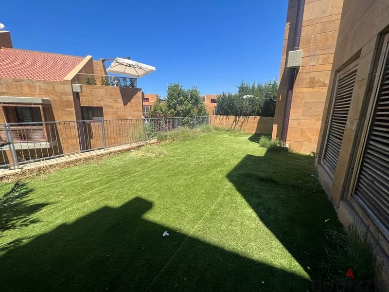 Deluxe 3 bedrooms with garden for rent 1