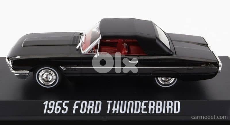 Ford Thunderbird '65 diecast car model 1;43. 1