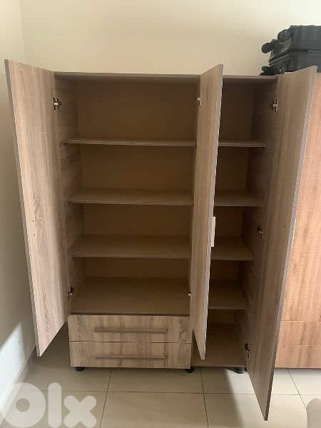 خزانة ثلاث درف 120 سم 1