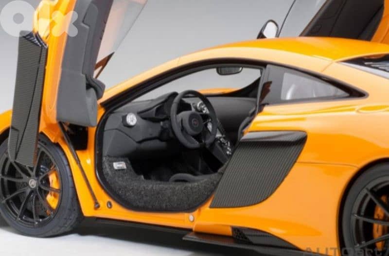 Mclaren 675LT diecast car model 1;18. 12