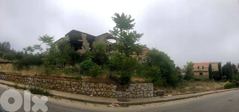 Land for sale in Klayaat, includes an Old House 0