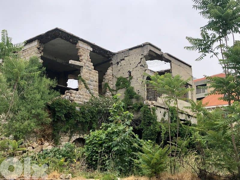 Land for sale in Klayaat, includes an Old House 5