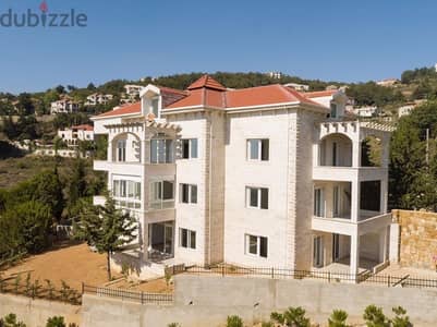 Villa for sale in Chemlan  -  فيلا للبيع في شملان