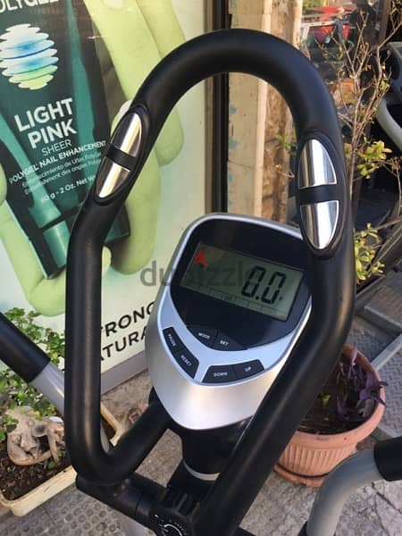 elliptical like new we have also all sports equipment 3