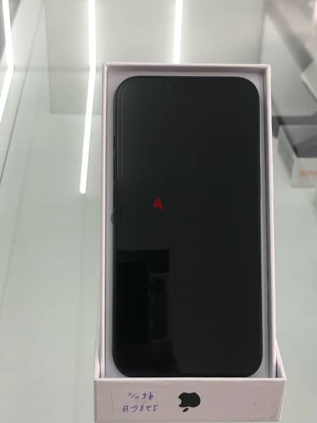 Iphone 13 / 128 gb 1