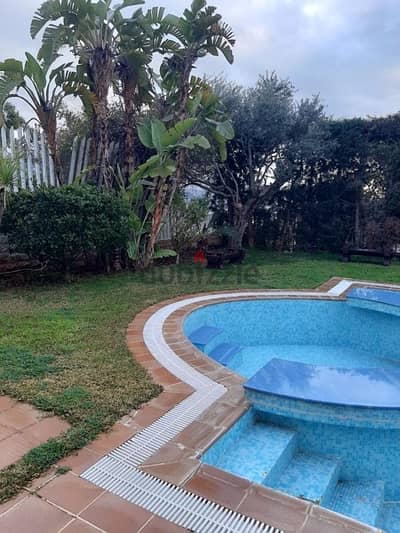 villa for sale hot deal Ain saade 4500M