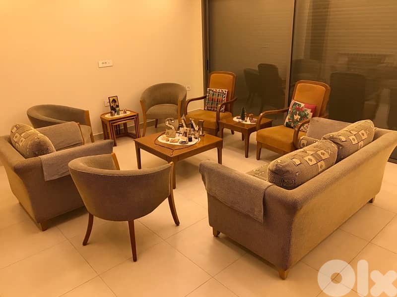 full living room good one & clean as new 1