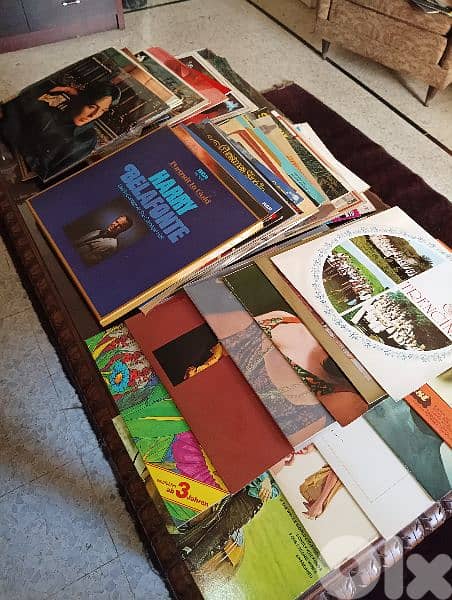 مجموعة قديمة أصلية من الأسطوانات الفينيل Vinyl 1