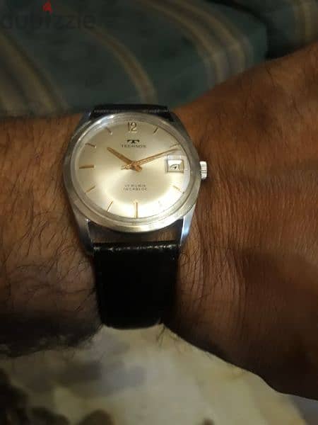 ساعة تكنوس 4