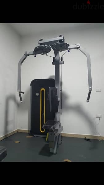 seated pec /rear delt new ajnabi best quality 0