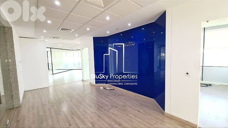 Office 350m² 8 Rooms For RENT In Sin El Fil - مكتب للأجار #PH 0