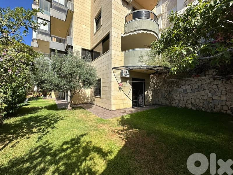 210 sqm + 350 sqm garden ( 1 apartment / floor ) in Baabdat 0