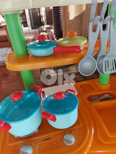 kitchen with accessories for kids 1