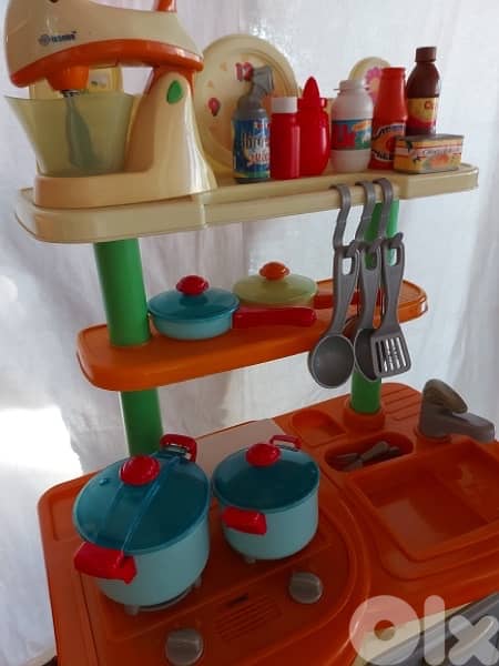 kitchen with accessories for kids 2