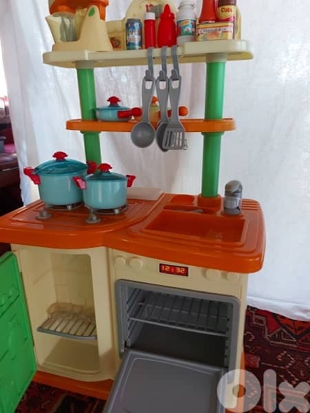 kitchen with accessories for kids 3