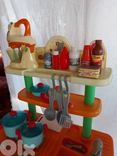 kitchen with accessories for kids 4