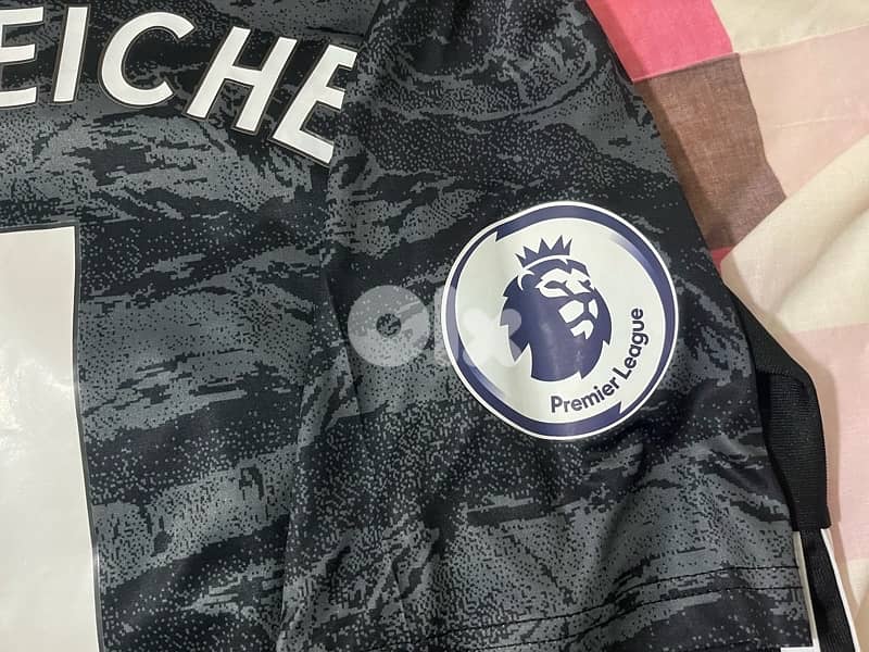 Manchester United schmeichel one adidas special edition kit 5