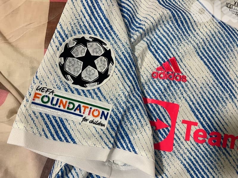 Manchester United 2022 third  v. nistelrooy limited edition 1