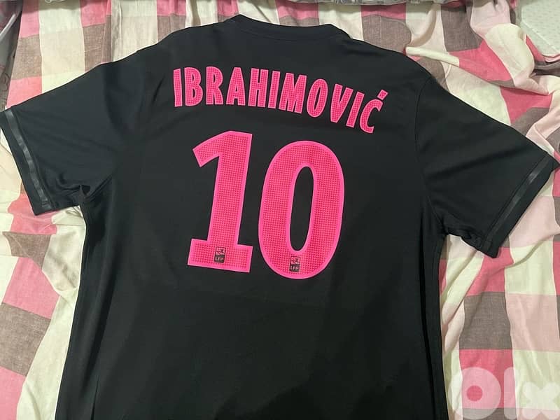 psg paris nike ibrahimović 10 black 3RD special edition kit  2018 4