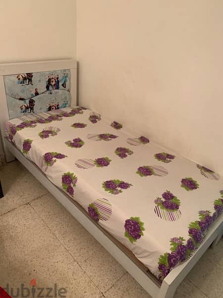 تخت و فرشة 0