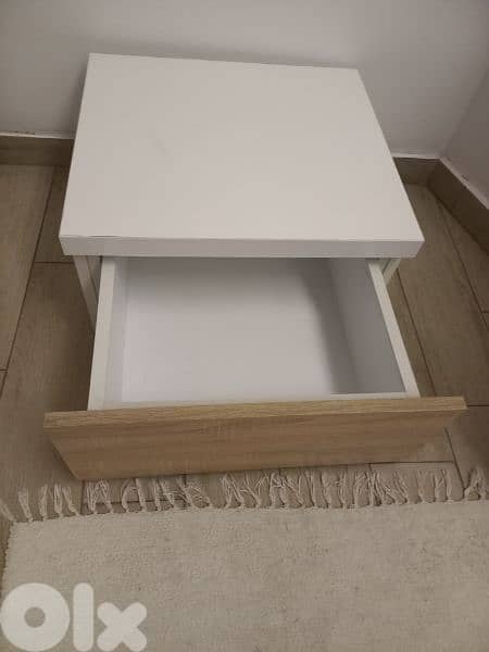 commode bed room like new 1