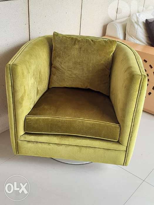 Green couch one seater 0