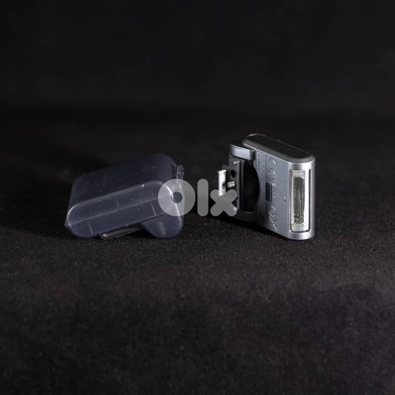 Sony Alpha Nex5n with 1 Lens (Sony 35mm f3.5 Macro) 9