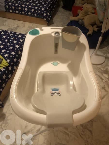 baby bath tub with stand support and new born seat 2