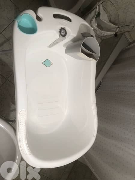 baby bath tub with stand support and new born seat 5