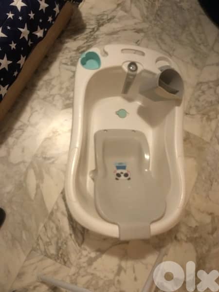 baby bath tub with stand support and new born seat 9