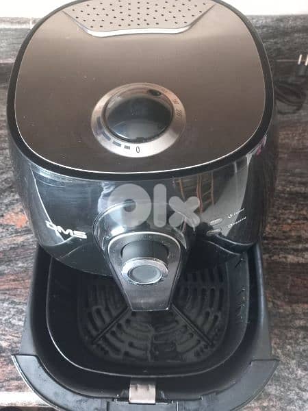 مقلاية بطاطا 5.5 L  معلقة زيت فقط مستعملة مرة واحدة 2