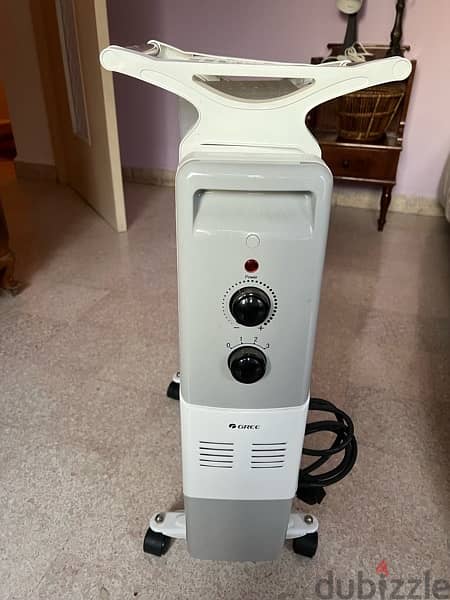 2 Gree Electric Oil Heaters 1