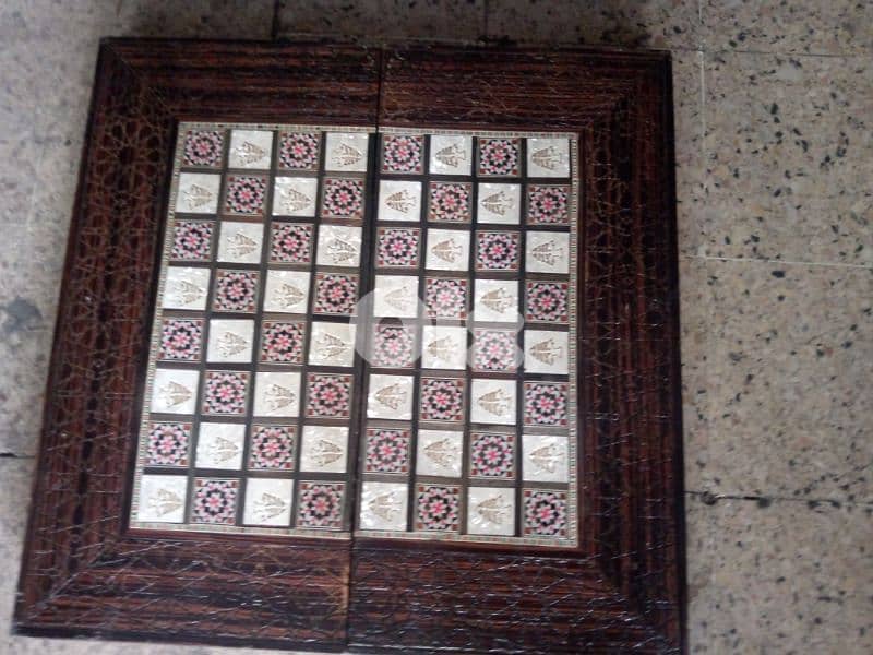 طاولة زهر مصدفة حفر روعة كاملة مع احجار 2